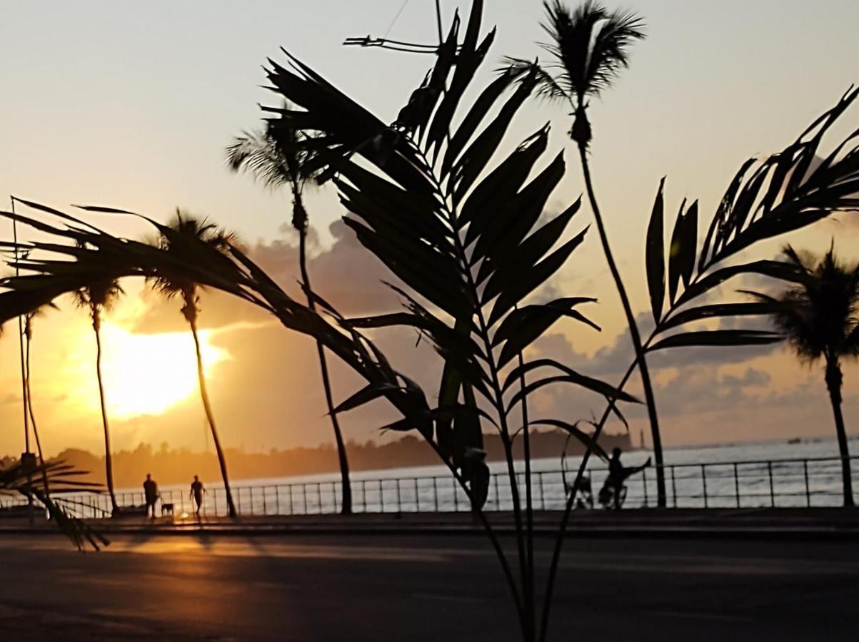 Kitnets Com Ar Condicionado Na Praia Salvador da Bahia Exterior foto